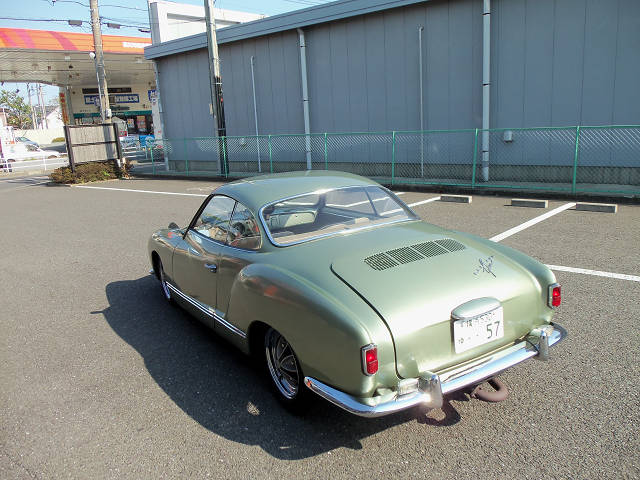 ��⃏�[�Q�� �J���}���M�A 1957�N�� (KARMANN GHIA COUPE)