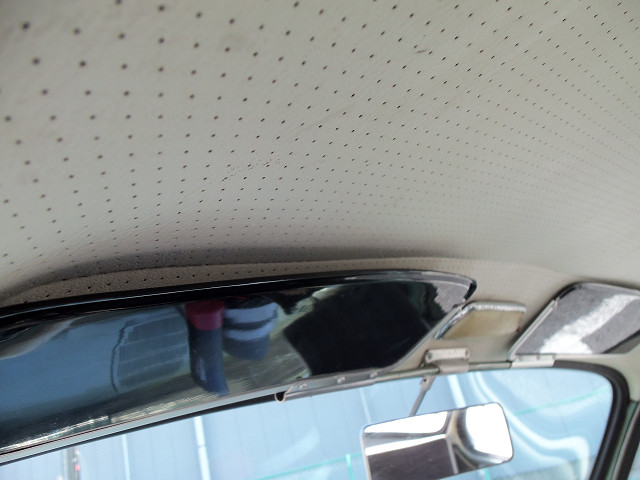 ��⃏�[�Q�� �J���}���M�A 1957�N�� (KARMANN GHIA COUPE)