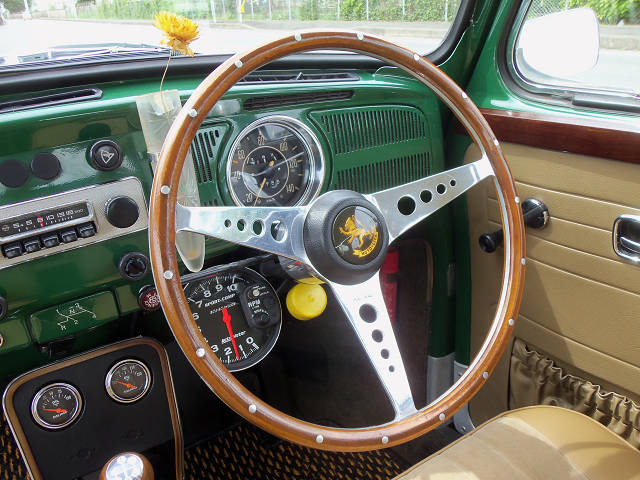 ��⃏�[�Q���r�[�g�� 1971�N�� �^�C�v1(TYPE1)1302S