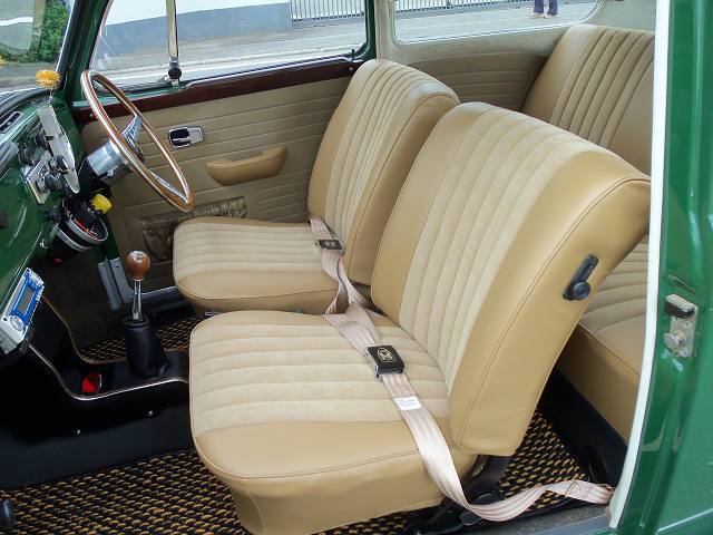 ��⃏�[�Q���r�[�g�� 1971�N�� �^�C�v1(TYPE1)1302S