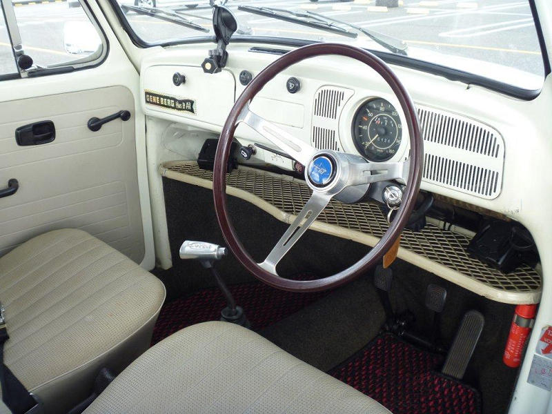 ��⃏�[�Q���r�[�g�� 1972�N�� �^�C�v1(TYPE1)STD