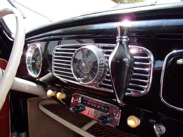 ��⃏�[�Q���r�[�g�� 1956�N�� TYPE-1 OVAL