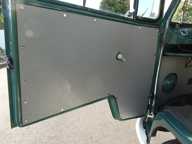 ��⃏�[�Q���o�X 1966�N�� TYPE-2 KOMBI